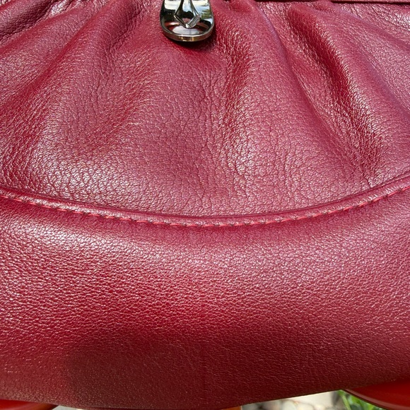 Vintage Wine Red Leather Frame Clutch - Picture 6 of 10